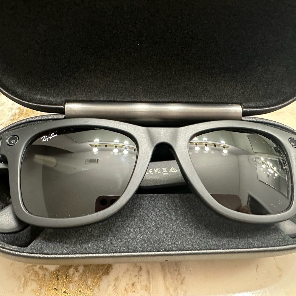New Ray Ban Smart Sunglasses (camera)